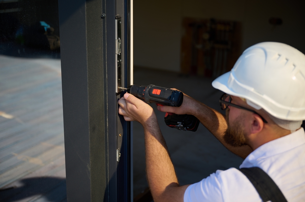 How much does it cost to replace an exterior door in Nashville